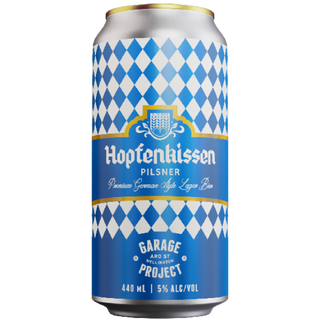 Hoptenkissen Pilsner can with blue and white diamond pattern on a white background